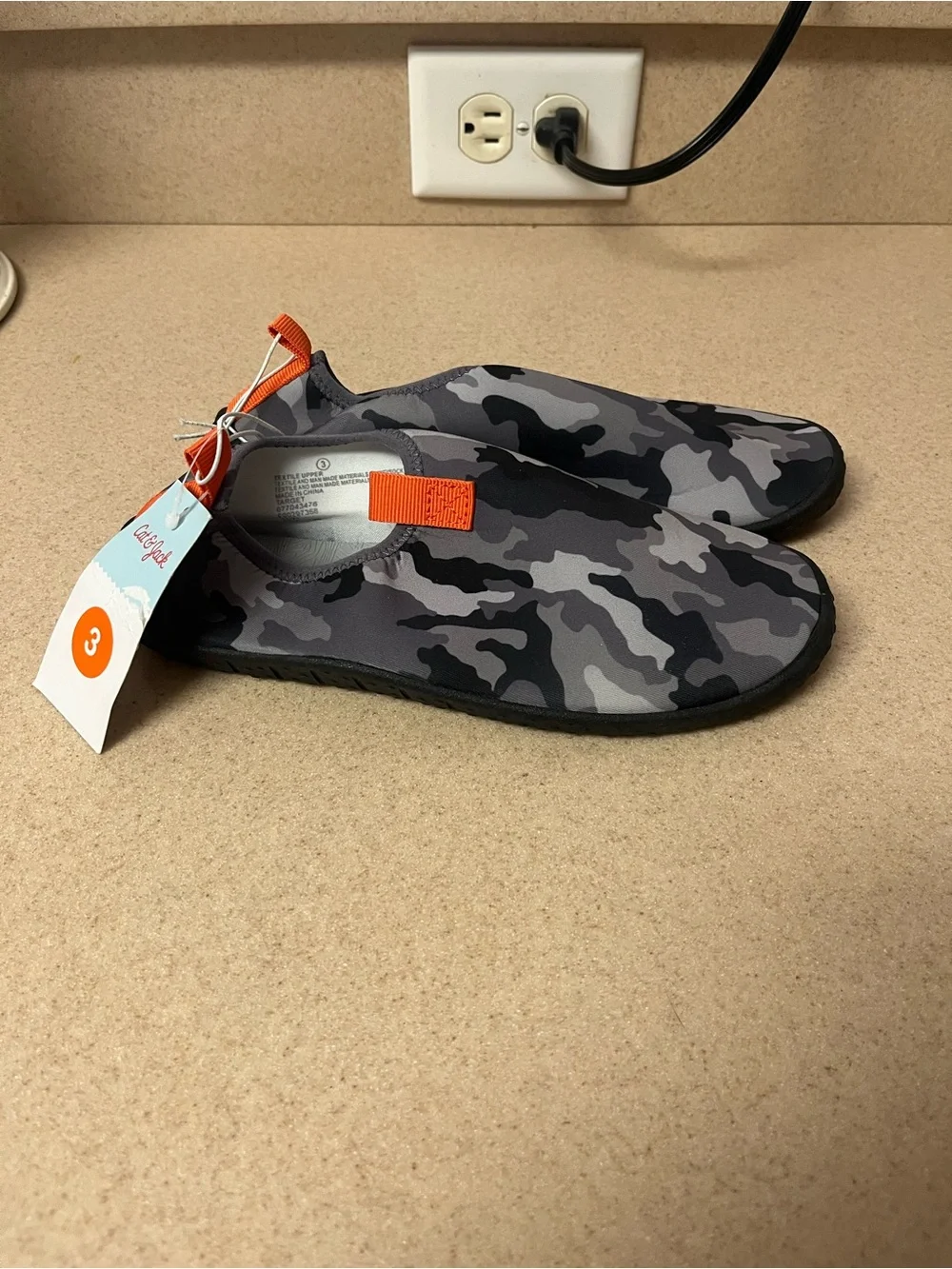 NWT Cat & Jack Kids' Grover Slip-On Water Shoes grey & black Camo 3